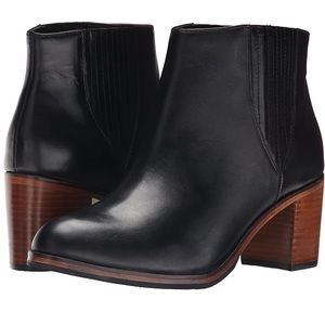 Wolverine black leather booties